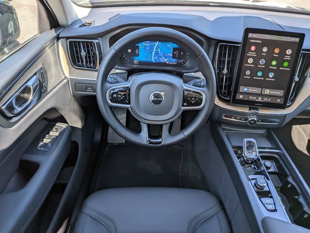 Certified 2026 Volvo XC60 B5 Plus AWD/4WD image 17
