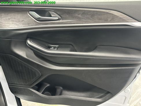 Used 2023 Jeep Grand Cherokee L Limited AWD/4WD image 26