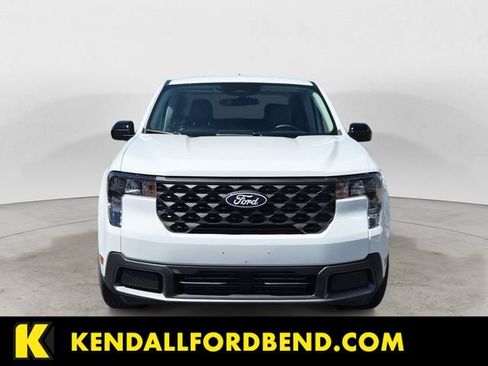 Used 2025 Ford Maverick XLT w/ XLT Luxury Package AWD/4WD image 2