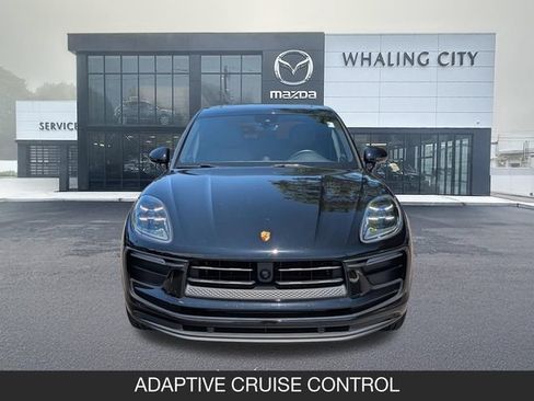 Used 2023 Porsche Macan AWD/4WD image 2