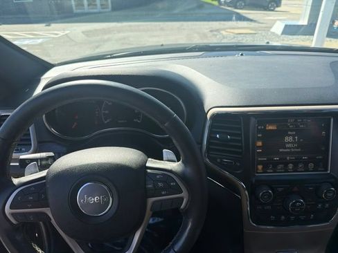 Used 2016 Jeep Grand Cherokee Limited AWD/4WD image 11