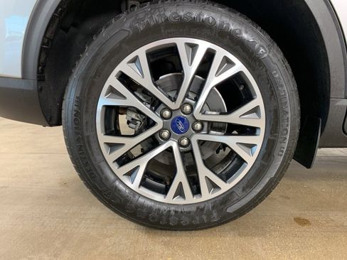 Used 2020 Ford Escape SEL image 38