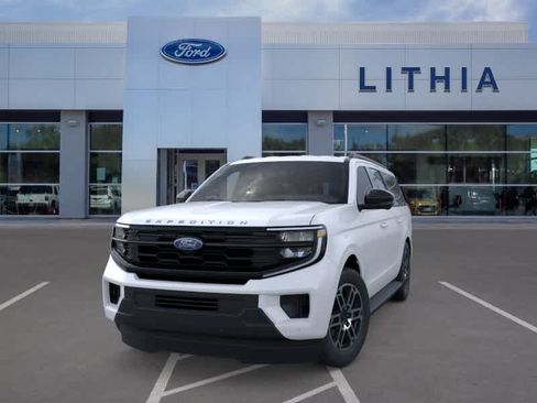 New 2026 Ford Expedition Max Active AWD/4WD image 2