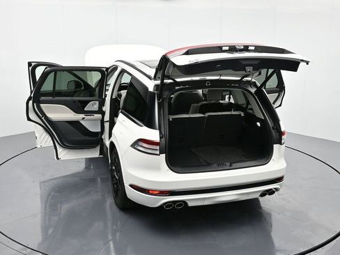 New 2025 Lincoln Aviator Reserve w/ Equipment Group 201A image 44