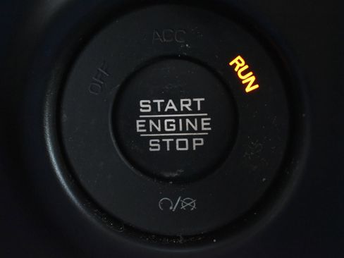 Used 2021 Jeep Wrangler Unlimited Sport image 31