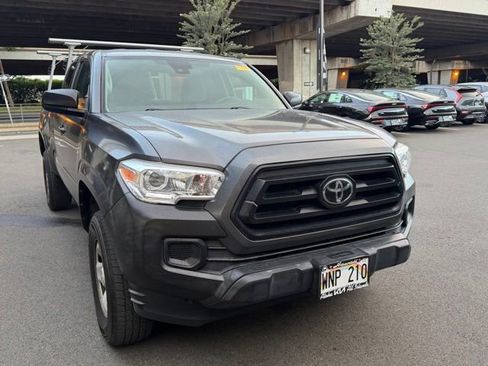 Used 2022 Toyota Tacoma SR RWD image 2