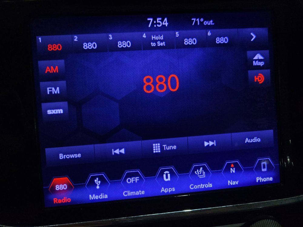 Used 2019 Jeep Grand Cherokee Limited AWD/4WD image 25