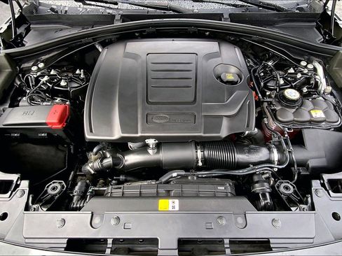 Used 2025 Land Rover Range Rover Velar S image 27