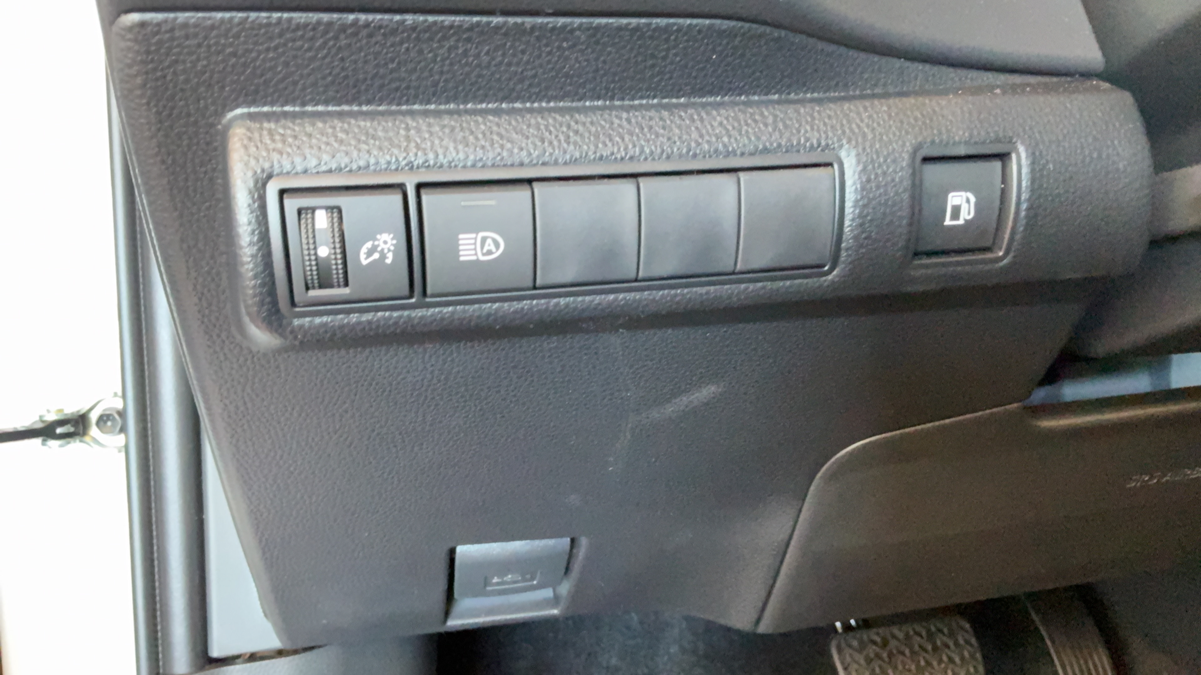 Certified 2026 Toyota Corolla LE FWD image 19