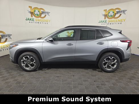 Used 2026 Chevrolet Trax LT w/ LT Convenience Package FWD image 6