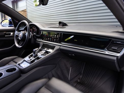 Certified 2022 Porsche Panamera 4S w/ Premium Package AWD/4WD image 32