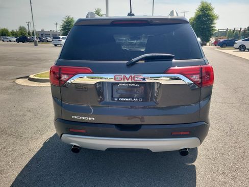 Used 2019 GMC Acadia SLT FWD image 4