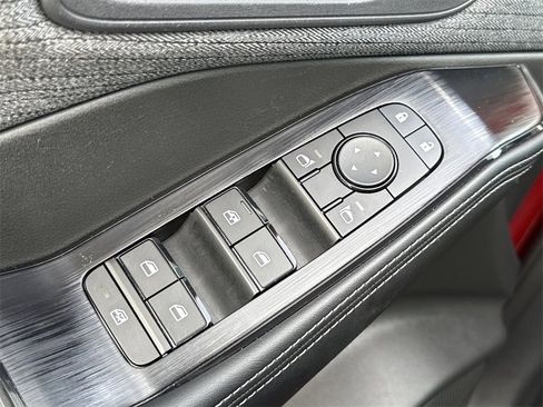 Certified 2023 Nissan Rogue SV image 30