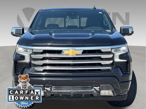 Used 2024 Chevrolet Silverado 1500 High Country AWD/4WD image 2