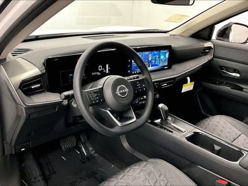 New 2026 Nissan Kicks SV w/ Cold Weather Package AWD/4WD image 7