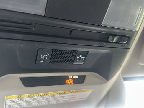 Used 2019 Subaru Crosstrek 2.0i w/ Eyesight System AWD/4WD image 14