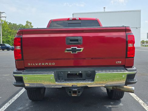 Used 2019 Chevrolet Silverado 2500 LTZ w/ Duramax Plus Package AWD/4WD image 6