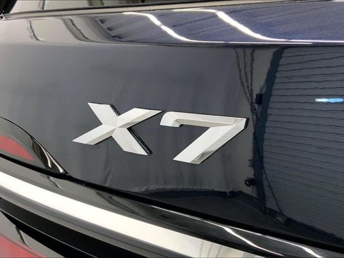 Certified 2026 BMW X7 xDrive40i w/ M Sport Package AWD/4WD image 18