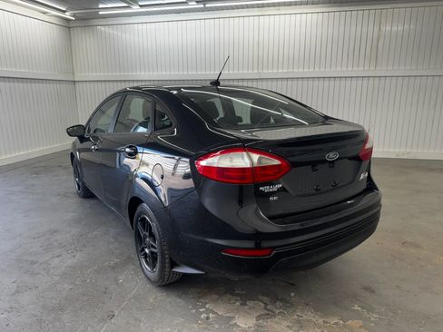 Used 2019 Ford Fiesta SE image 7