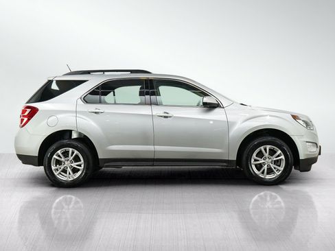 Used 2017 Chevrolet Equinox LT w/ Convenience Package FWD image 6