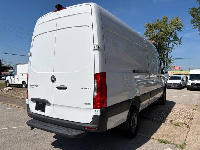 Used 2025 Mercedes-Benz Sprinter 2500 image 5