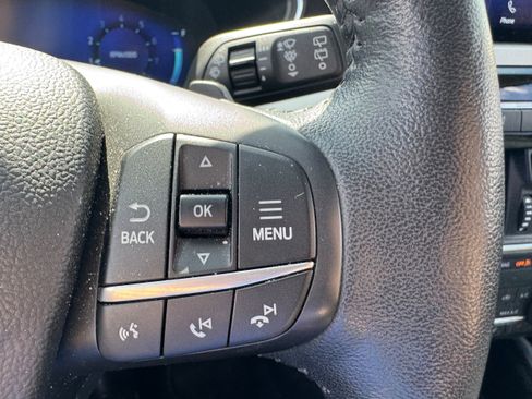 Used 2020 Ford Escape Titanium AWD/4WD image 16