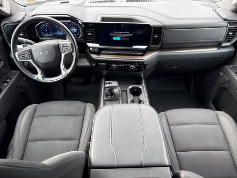 Used 2024 Chevrolet Silverado 1500 LT Trail Boss w/ Convenience Package II AWD/4WD image 12