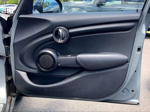 Used 2016 MINI Cooper 4-Door Hardtop FWD image 14