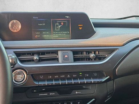 Used 2022 Lexus UX 200 w/ Premium Package FWD image 13