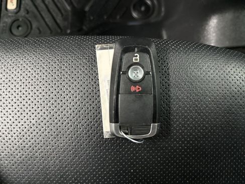 Used 2018 Ford F150 Lariat w/ Max Trailer Tow Package image 39