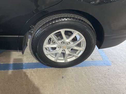 Used 2023 Chevrolet Equinox LT AWD/4WD image 21