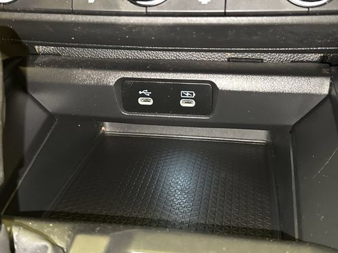Used 2025 Honda Accord LX image 24