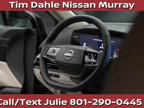 Used 2025 Nissan Murano SV AWD/4WD image 14