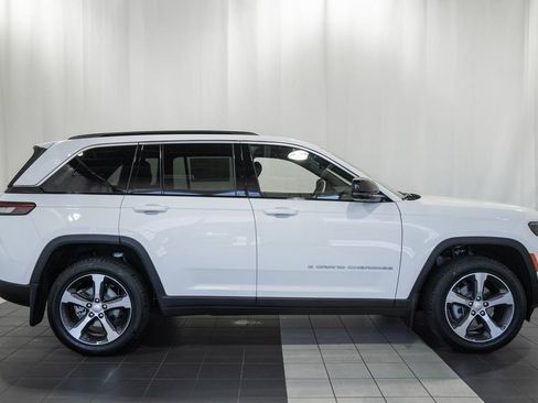 New 2026 Jeep Grand Cherokee Limited AWD/4WD image 3