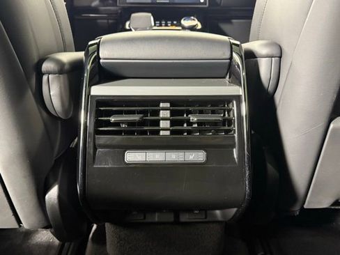 Certified 2023 Land Rover Range Rover Sport SE image 23