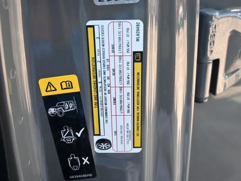 Used 2021 Jeep Gladiator Mojave image 29