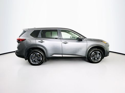 Used 2026 Nissan Rogue SV FWD image 10