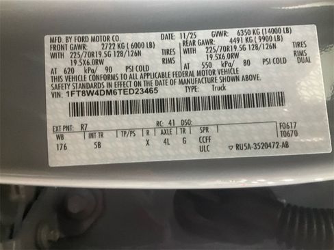 Used 2024 Ford F450 Platinum w/ FX4 Off-Road Package image 35