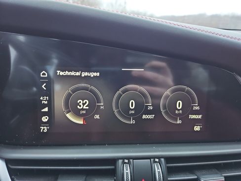 Used 2021 Alfa Romeo Giulia Ti Sport image 25