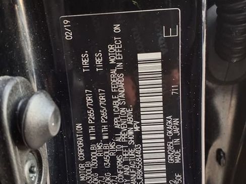 Used 2019 Toyota 4Runner SR5 Premium AWD/4WD image 32