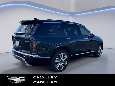 New 2026 Cadillac Vistiq Luxury w/ LPO, Floor Liner Package image 5