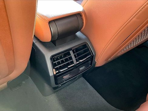 Certified 2022 Audi Q3 2.0T Premium Plus w/ Premium Plus Package image 10