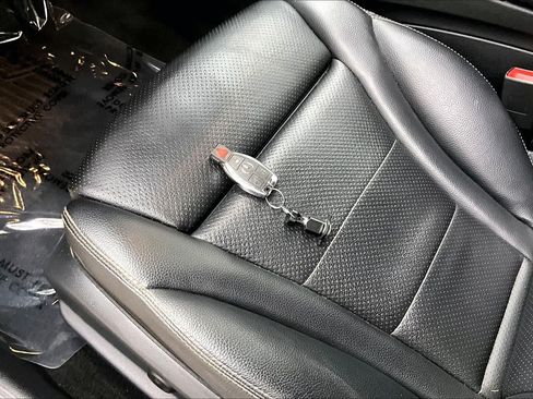 Certified 2018 Mercedes-Benz C 300 Sedan image 15