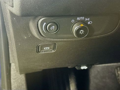 Used 2021 GMC Terrain SLE w/ GMC Pro Grade Package image 15