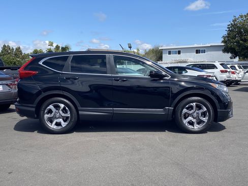 Used 2017 Honda CR-V EX image 2