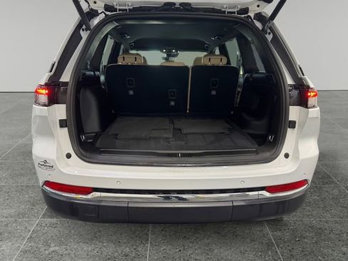 Used 2024 Jeep Grand Cherokee Limited image 13