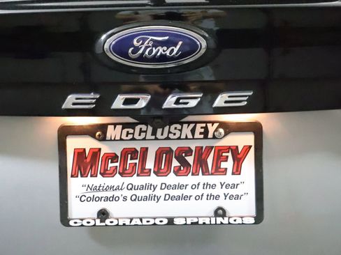 Used 2022 Ford Edge Titanium image 17