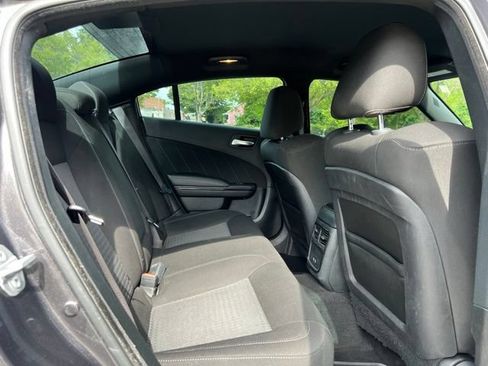 Used 2022 Dodge Charger R/T w/ Driver Convenience Group RWD image 20