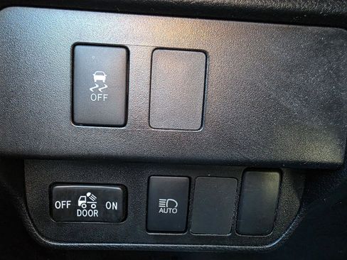 Used 2020 Toyota Tacoma SR5 image 19