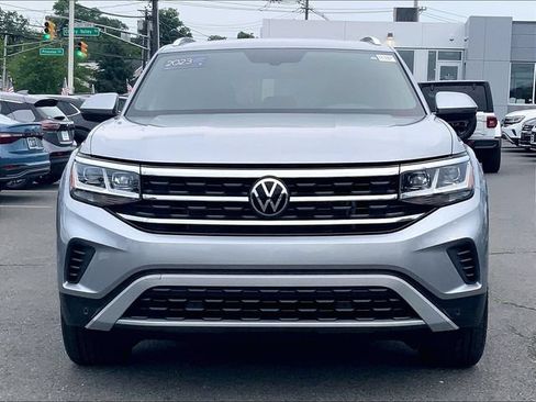 Certified 2023 Volkswagen Atlas Cross Sport SE w/ Panoramic Sunroof Package FWD image 8
